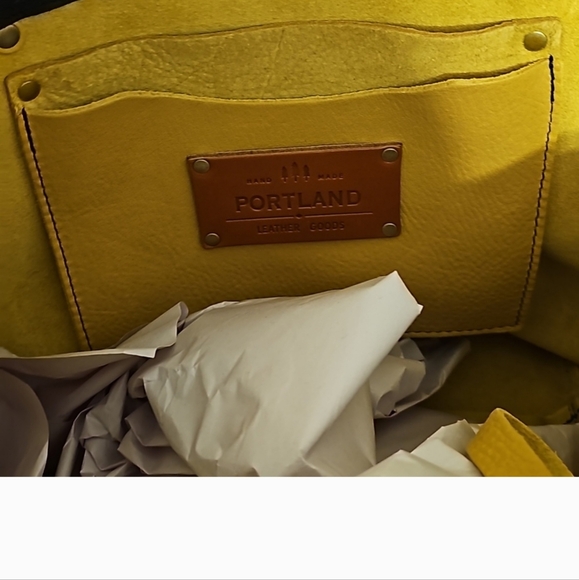 Bundle Portland Leather Large Tote and Large Envelope Wallet - Picture 5 of 10